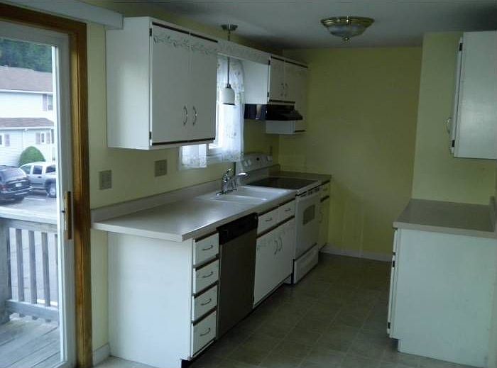 2nd image of 9 Cedarbrook Vlg Unit D
