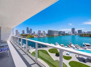 King Cole Condo, Miami Beach, FL 33141
