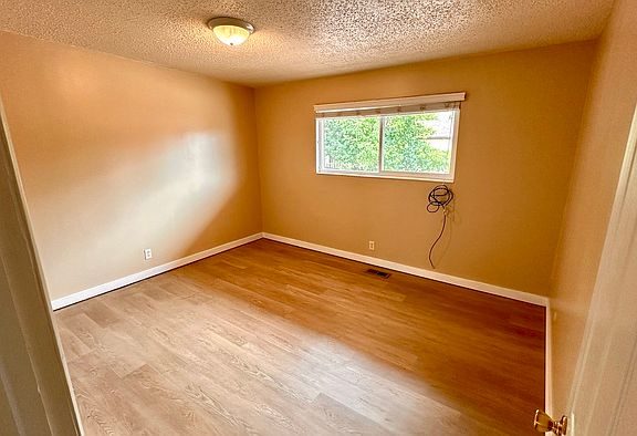 4th image of 2776 S 1000 E APT B