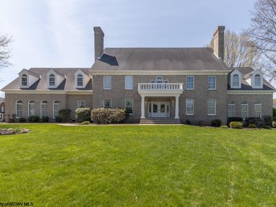 125 Carriage Ln, Bridgeport, WV, 26330