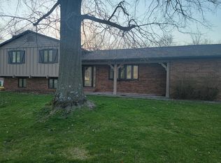 1309 Jane Dr, Gillespie, IL 62033