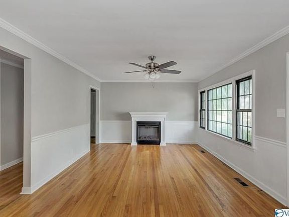 5th image of 2223 California St SE