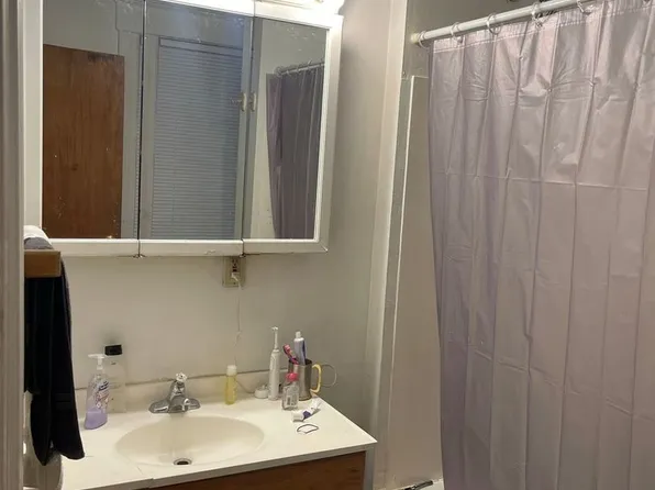 231 Ashworth Pl Floor 2, Syracuse, NY 13210