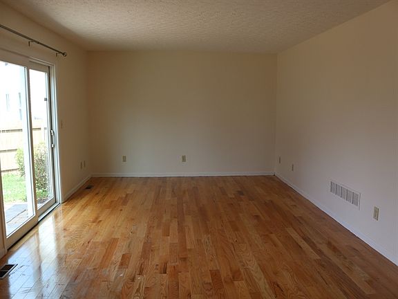 3rd image of 5441 Mirage Dr