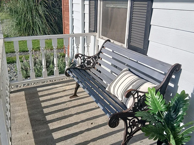 228 Pelly Ave N #101 — Photo 29