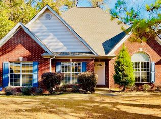 152 Chinaberry Ln, Maylene, AL 35114
