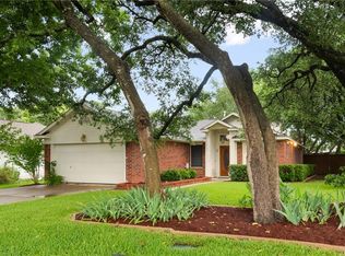818 Honeysuckle Dr, Leander, TX 78641