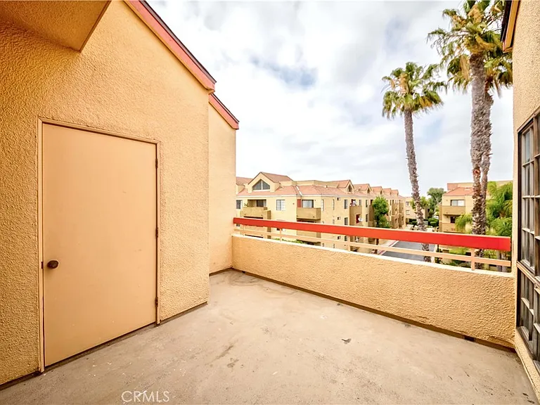 941 W Carson St #306 — Photo 23