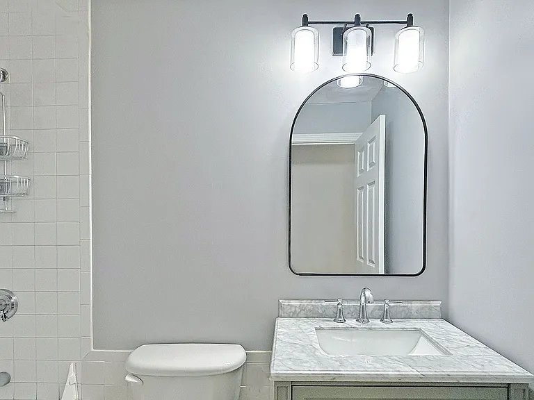 65 Centre St #12 — Photo 10