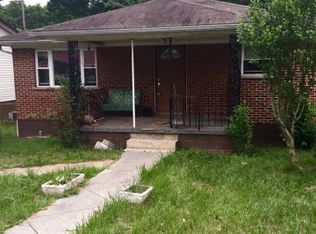 140 Broadway Ave, Oak Hill, WV 25901