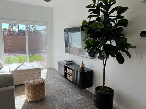 1040 Gabriela Ridge Ln, Henderson, NV 89002