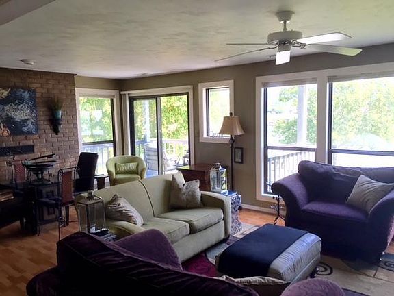 3rd image of 20 Sailors Cove Dr