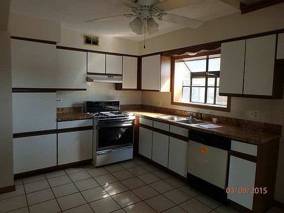 5th image of 7944 Paxton Ave APT F