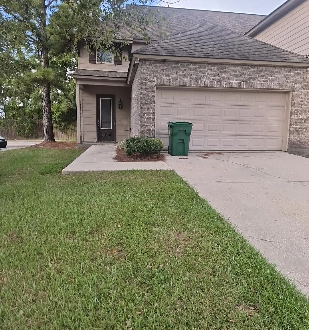 3 bed, 2.5 bath, 1961 sqft, $2,495 — Photo 2