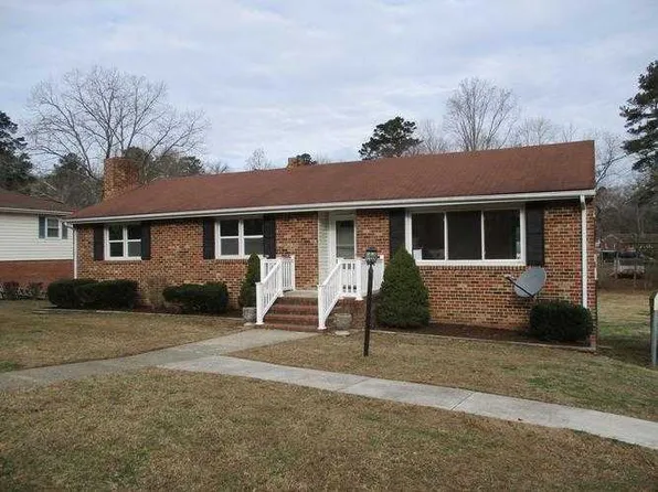 4211 Orchard Dr N, North Dinwiddie, VA 23803