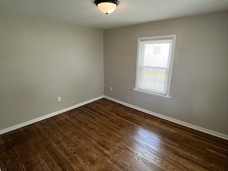 2213 Tennessee Dr — Photo 6