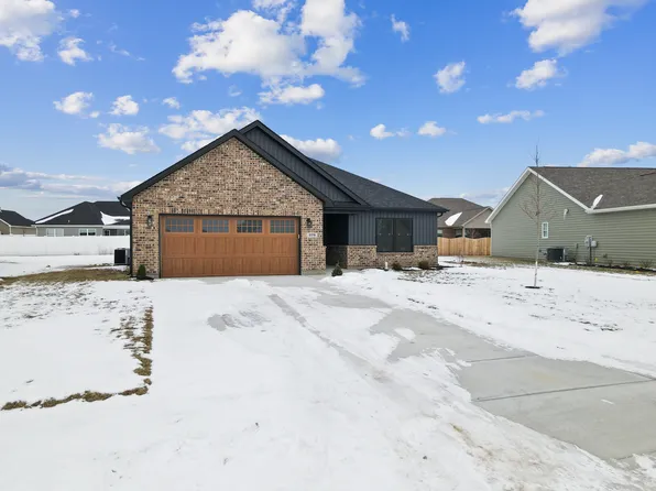 279 Darla Cir, Troy, OH 45373