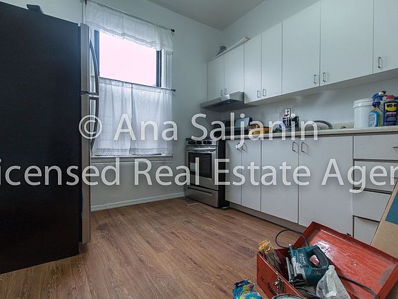 5th image of 3142 42nd St APT 3F