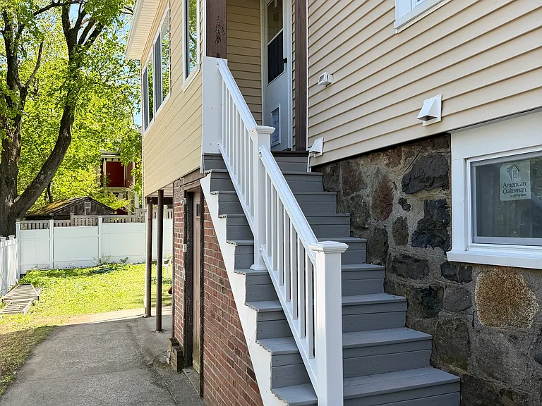 12 Florence Ave #2 — Photo 3