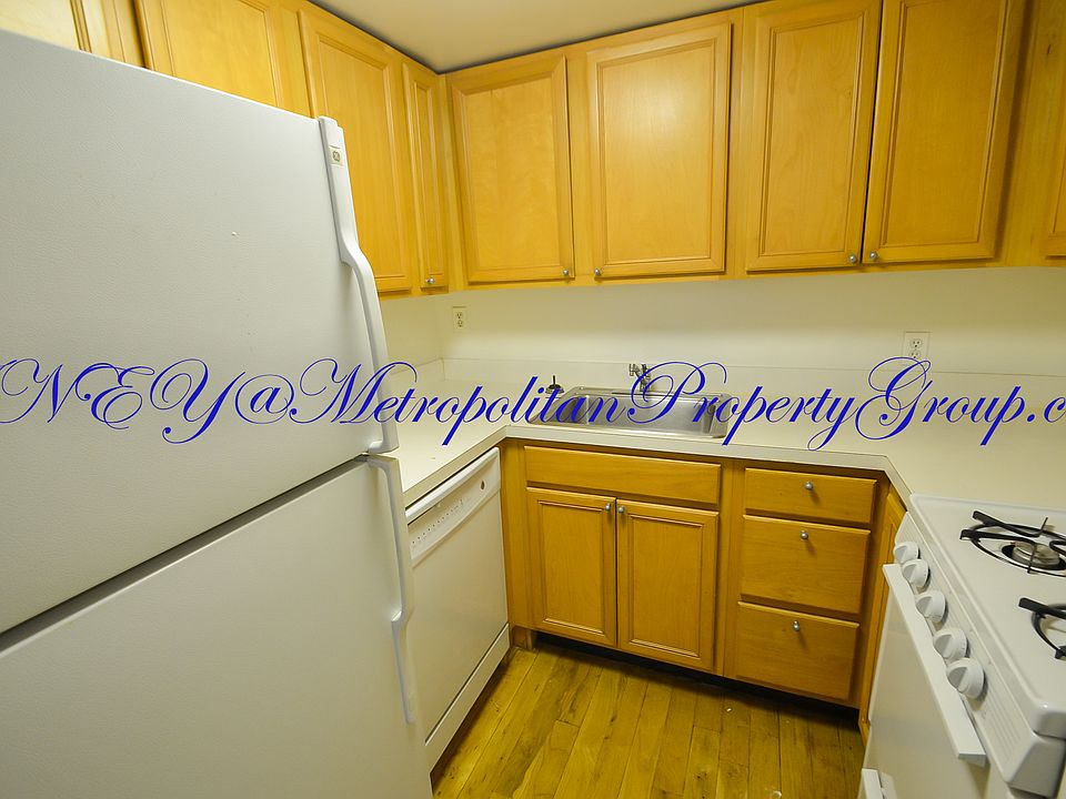 2nd image of 60 W 14th St #2AJN