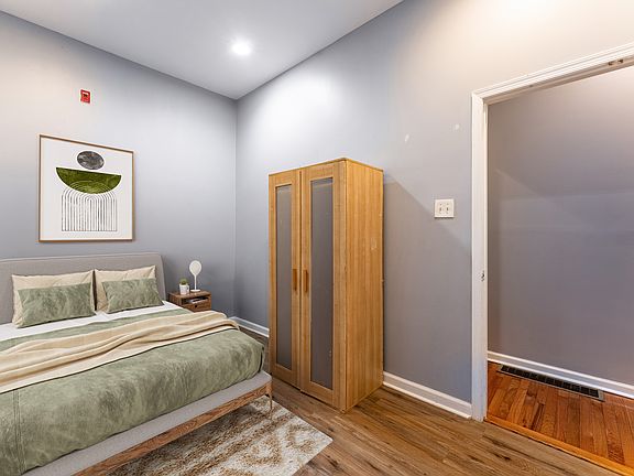 4th image of 2217 N Park Ave #I