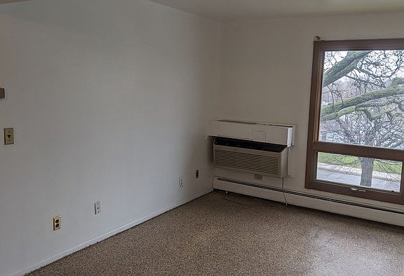 5th image of 1565 Cherboneau Pl APT 60