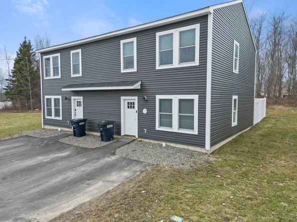 35 Wildwood Drive, Bangor, ME 04401