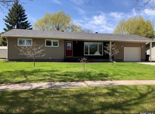 727 4th St, Canora, SK S0A2R0