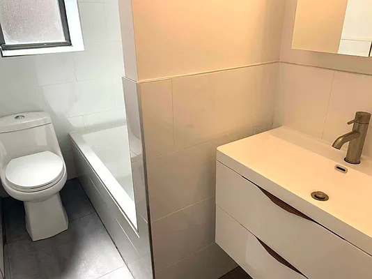 Rented by Tapiro Realty | media 6