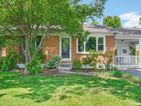 4th image of 109 Kirkwood Dr
