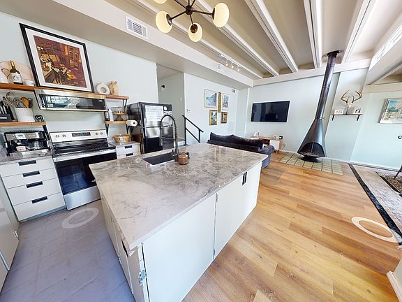 5th image of 5806 Circulo Dr #15