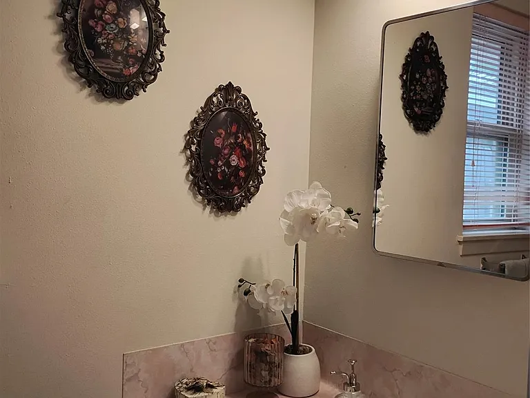 5431 Grape St — Photo 35