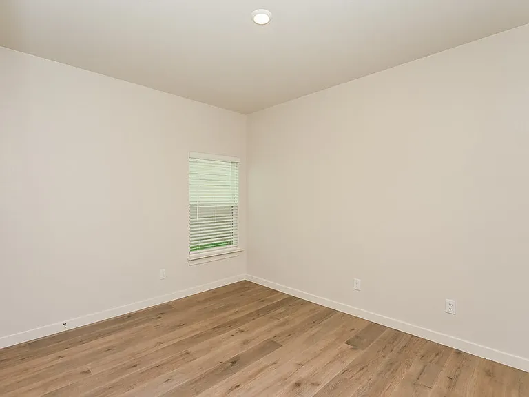 1513 Harvester Dr — Photo 14