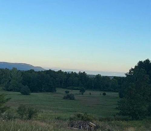 3rd image of 394 Dudley Rd