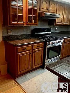 3rd image of 9006 Clearwater Dr