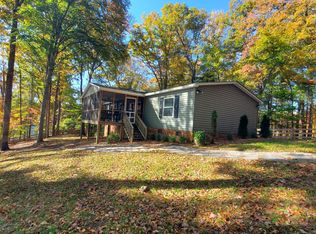 524 Fox Chase Rd, Wirtz, VA 24184