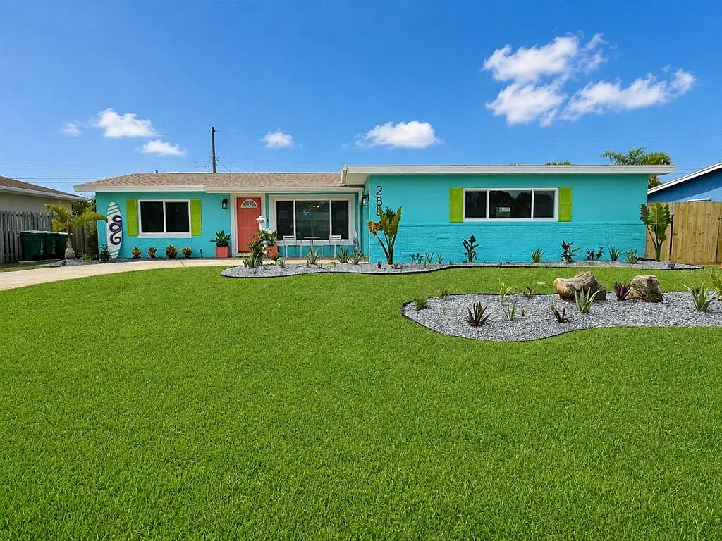 4 bed, 2.0 bath, 1520 sqft, $4,850 — Photo 2