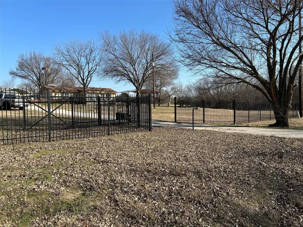 6306 Zion Hill Rd, Poolville, TX 76487