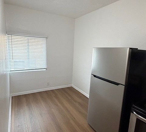 5th image of 222 S Avenue 18 #12