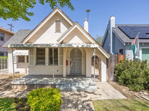 811 E Cambridge Ave, Fresno, CA 93704