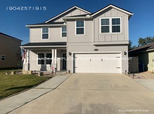 2648 Salt Lake Dr, Jacksonville, FL 32211