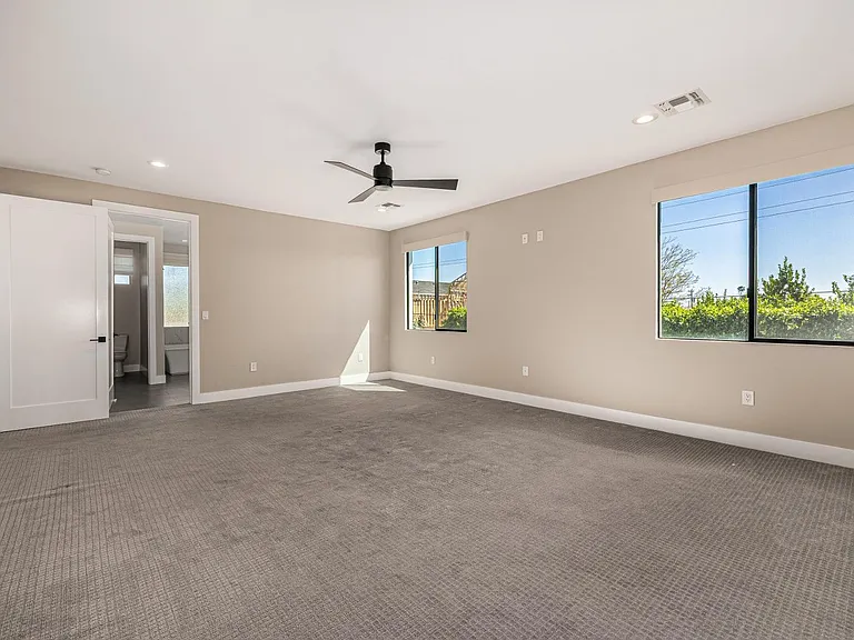 3821 E Devonshire Ave — Photo 69