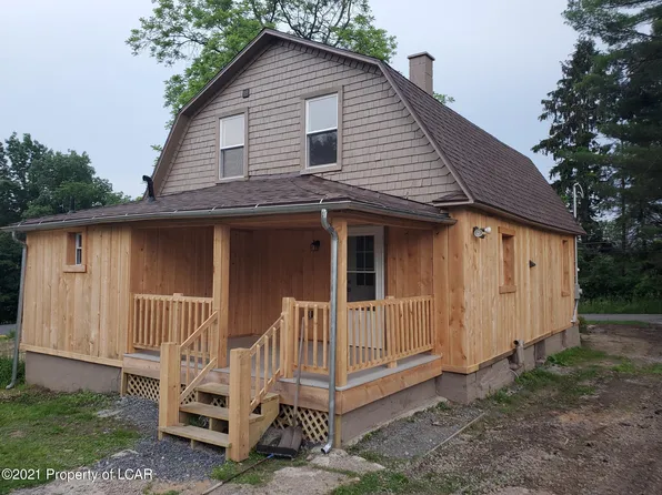 483 Orange Rd, Dallas, PA 18612