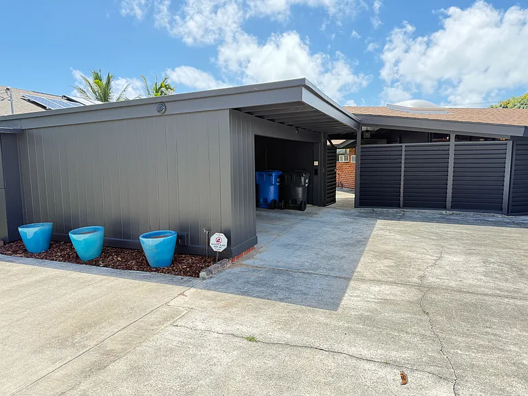356 Iliaina St — Photo 1