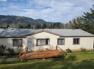 324 Indian Ln, Myrtle Creek, OR 97457