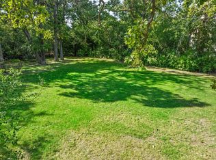 1504 Northwoods Rd, Deerfield, IL 60015