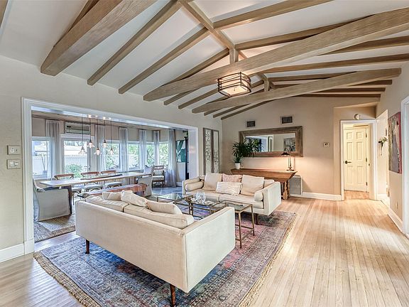 5th image of 640 SE 26th Avenue