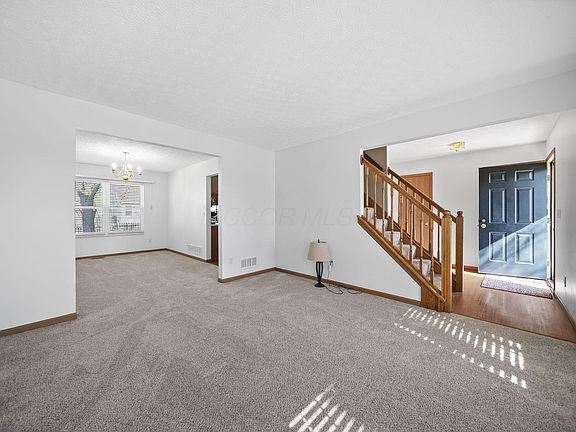3rd image of 191 Knowlton Ct