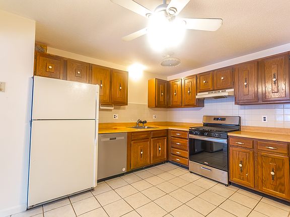 3rd image of 23 Country Club Dr #1040