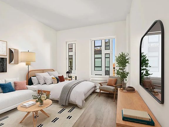 5th image of 65 Tucker Ave #4
